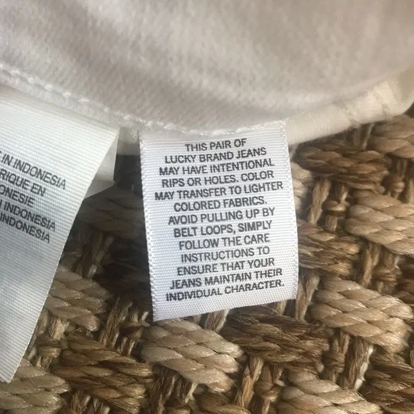 Lucky Brand New With Tags White Women’s Size 29 Bermuda Shorts - Picture 8 of 8